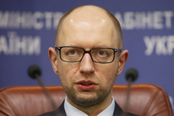 Яценюк закликав терпіти і розповів, як вижити за високих тарифів ЖКГ