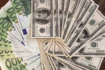 За скільки у Луцьку купують сьогодні валюту