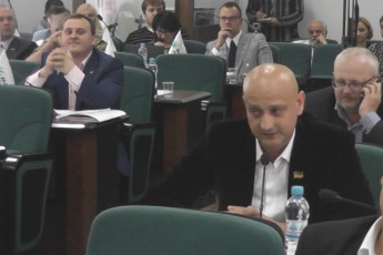 Депутатський піар по-луцьки: рада голосує, а влада ігнорує