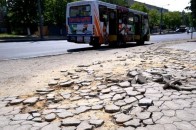 У Луцьку новопокладена бруківка перетворилася на руїни ФОТО