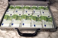 Жінку з Волині банк «нагрів» на мільйон гривень, - ЗМІ