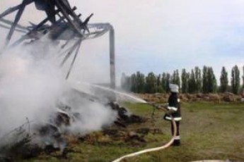 Поблизу Луцька на сільгосппідприємстві сталася пожежа