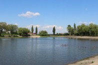 В Луцьку на водоймі втопилася людина