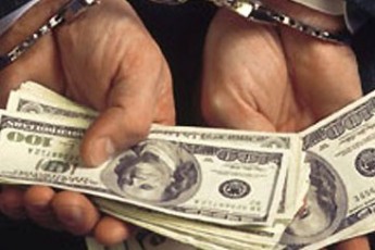 На хабарі в $170 тисяч взяли двох офіцерів СБУ