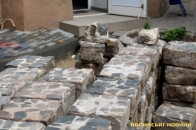 У Луцьку хочуть закласти вулицю старовинною бруківкою, яку відкопали під шаром асфальту
