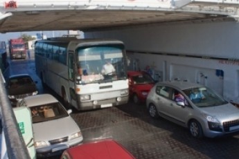 Іноземних туристів не пускатимуть на відпочинок у Крим
