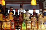Відсьогодні в Україні на чверть подорожчає алкоголь