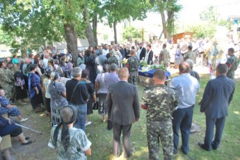 Поблизу Луцька попрощалися з військовим, який втопився у водоймі