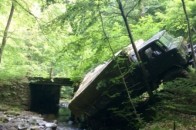 У Закарпатті авто з 10 пасажирами впало у прірву ФОТО
