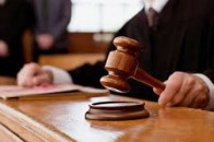 Доцента волинського вишу покарали за хабарі