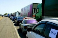 Бізнес на війні: як човники обколюють наркотою людей, щоб пройти КПП, - ЗМІ