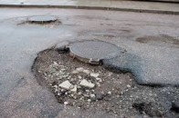 Назвали найгірші автошляхи України, або наскільки зношені луцькі дороги