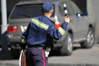 Аварія в Луцьку: водій мікроавтобуса не пропустив мотоцикліста