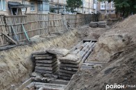 У Луцьку посеред вулиці вирили траншею ФОТО