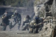У Широкиному бій: терористи ввели танки