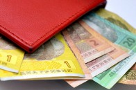 Середня зарплата по Україні: скільки отримують волиняни ІНФОГРАФІКА