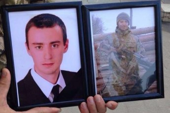 Боєць ЗСУ підірвався на міні разом з бойовиком, який захопив його в полон