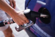На українських АЗС ціни на паливо опустилися нижче 18 гривень за літр