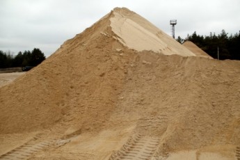 Волинські селяни бунтують проти видобувачів піску