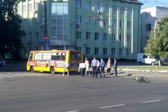 Ранкова ДТП в Луцьку: маршрутка збила велосипедиста ФОТО