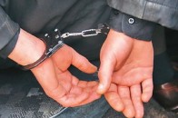 На лучанина серед ночі накинувся озброєний злодій