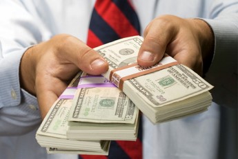 В уряді заговорили про зарплату в 1,5 тисячі доларів