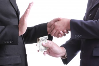 Корупціонерам зменшать допомогу по безробіттю