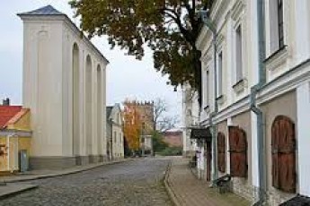 Скандальну ділянку в історичній частині Луцька передадуть в інші руки?