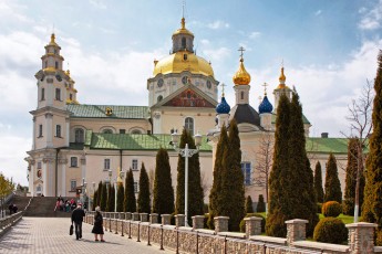 Вірян запрошують до паломницьких поїздок Волинню