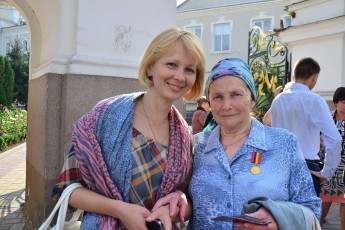 Волинську бабусю-волонтерку нагородили медаллю