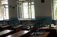 1 вересня бойовики наставлять зброю на школярів
