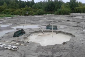 На Волині в СБУшників хотіли «відбити» 35 бурштинокопачів ФОТО