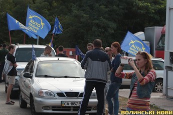 Волинські автомайданівці подалися в Одесу стояти за справедливість