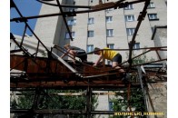 Небезпечний атракціон: у згорілому казино луцькі діти влаштовують ігрища