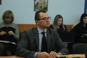 Луцькрада може по 5 - 6 разів відмовляти лучанам, які хочуть приватизувати землю під своїм будинком, - Поліщук