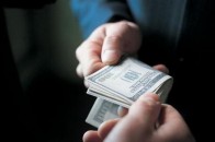 Волинські податківці-хабарники не хочуть, аби їх судили у Луцьку