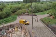 У Луцьку немає спеціалістів для ремонту бруківки?