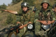 У Донецьк прибули сотні російських військових і десятки ББМ