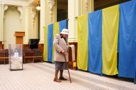 Передвиборче меню по-нововолинськи: 7 кандидатів в мери та вісім партій