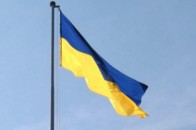 Порошенко зобов'язав вивішувати прапори України 14 жовтня