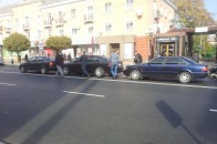 Водій «Ауді» спричинив в центрі Луцька потрійну ДТП