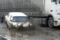 «Укравтодор» просить у людей бюджетних грошей на ремонт доріг
