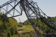 На межі з Кримом підірвали дві високовольтні електроопори. ОНОВЛЕНО