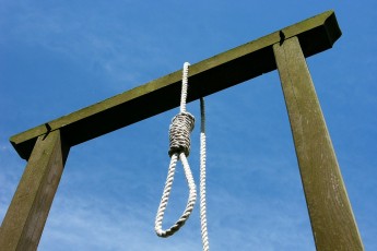 Голову сільської виборчої комісії на Волині знайшли у зашморгу - ЗМІ