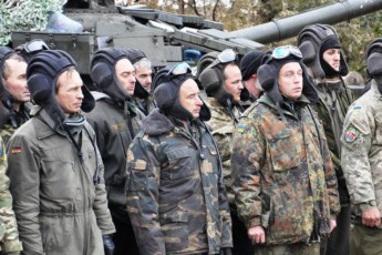 Танкісти «волинської бригади» відійшли від передової. ФОТО