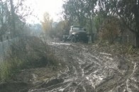 Замість дороги на одній з вулиць Луцька - «рідкий асфальт». ФОТО