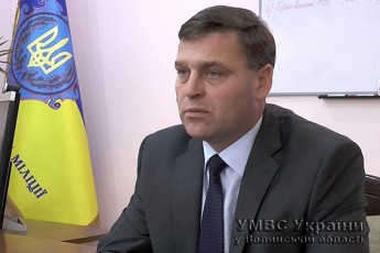 Бурштинові копальні на Волині охороняє майже тисяча спецпризначенців. ВІДЕО