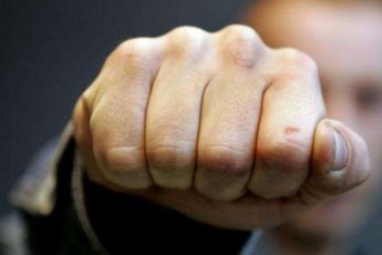 На Донеччині боєць АТО до смерті побив місцевого жителя