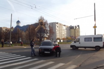 У Луцьку через пса врізались дві автівки? ФОТО