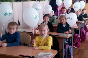 Луцьким школярам закупили нові ортопедичні парти. ФОТО